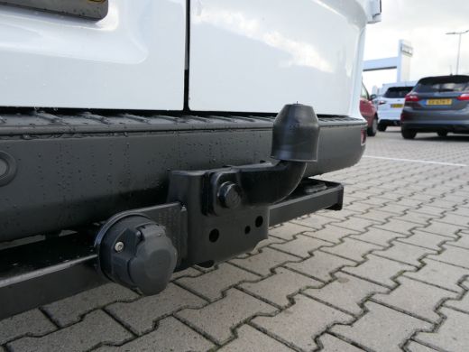 Ford Transit Custom 300 2.0 TDCI L2H1 Trend DC | Dubbele Cabine | 6 Persoons | Navigatie | Trekhaak | Verwarmde Voorr... ActivLease financial lease