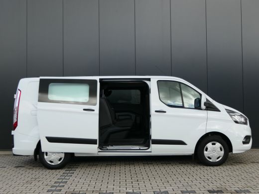 Ford Transit Custom 300 2.0 TDCI L2H1 Trend DC | Dubbele Cabine | 6 Persoons | Navigatie | Trekhaak | Verwarmde Voorr... ActivLease financial lease