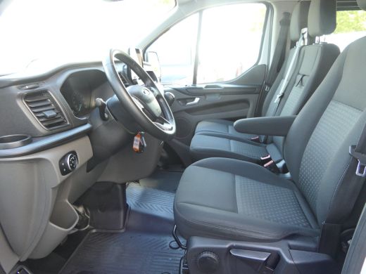 Ford Transit Custom 300 2.0 TDCI L2H1 Trend DC | Dubbele Cabine | 6 Persoons | Navigatie | Trekhaak | Verwarmde Voorr... ActivLease financial lease
