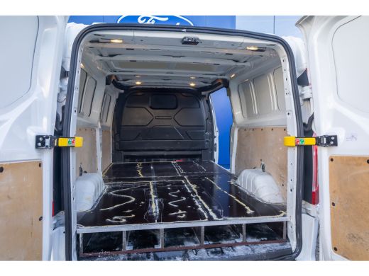 Ford Transit Custom 300 2.0 TDCI L2H1 Trend | Trekhaak | Camera | Parkeersensoren | Airco | Apple Carplay/Android Aut... ActivLease financial lease