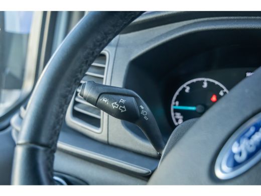 Ford Transit Custom 300 2.0 TDCI L2H1 Trend | Trekhaak | Camera | Parkeersensoren | Airco | Apple Carplay/Android Aut... ActivLease financial lease