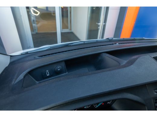 Ford Transit Custom 300 2.0 TDCI L2H1 Trend | Trekhaak | Camera | Parkeersensoren | Airco | Apple Carplay/Android Aut... ActivLease financial lease