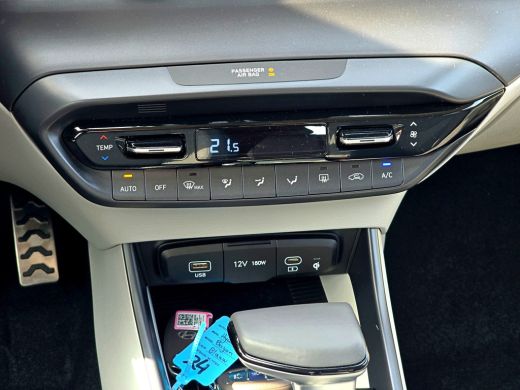 Hyundai Bayon 1.0 T-GDI Premium - 100 Pk - AUTOMAAT - Stoel + Stuurverwarming - Camera ActivLease financial lease