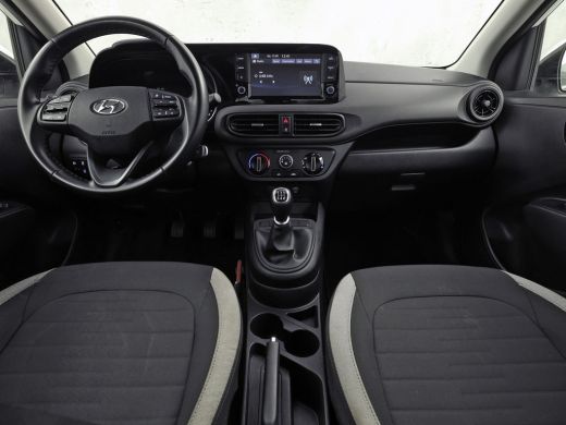 Hyundai i10 1.0 Comfort (APPLE CARPLAY, CRUISE, SPORTSTOELEN, LANE ASSIST, ELEK RAMEN, NIEUWSTAAT) ActivLease financial lease