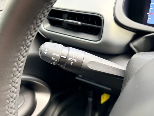 Jeep Avenger Summit 54 kWh 156 PK | ADAPTIEVE CRUISE CONTROL| SFEERVERLICHTING| DODEHOEK DETECTIE| DRAADLOZE T... ActivLease financial lease