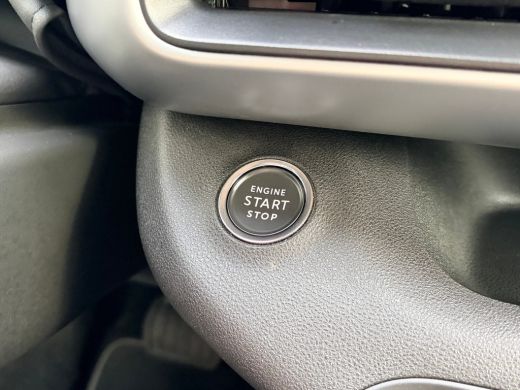 Jeep Avenger Summit 54 kWh 156 PK | ADAPTIEVE CRUISE CONTROL| SFEERVERLICHTING| DODEHOEK DETECTIE| DRAADLOZE T... ActivLease financial lease