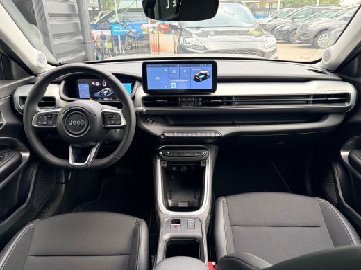 Jeep Avenger Summit 54 kWh 156 PK | ADAPTIEVE CRUISE CONTROL| SFEERVERLICHTING| DODEHOEK DETECTIE| DRAADLOZE T... ActivLease financial lease