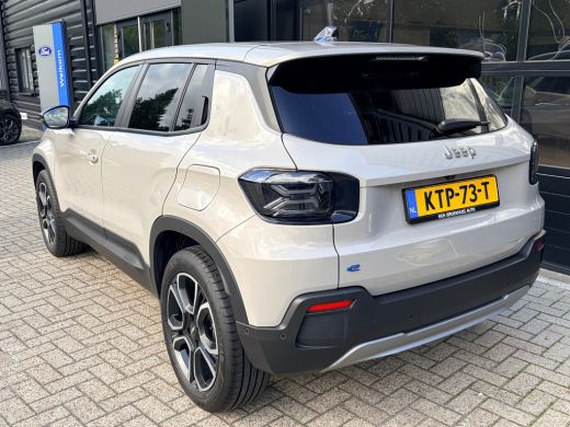 Jeep Avenger Summit 54 kWh 156 PK | ADAPTIEVE CRUISE CONTROL| SFEERVERLICHTING| DODEHOEK DETECTIE| DRAADLOZE T... ActivLease financial lease