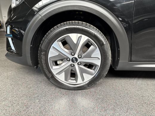 Kia e-Niro DynamicLine 64 kWh | Achteruitrijcamera | Navigatie | Climate control | ActivLease financial lease