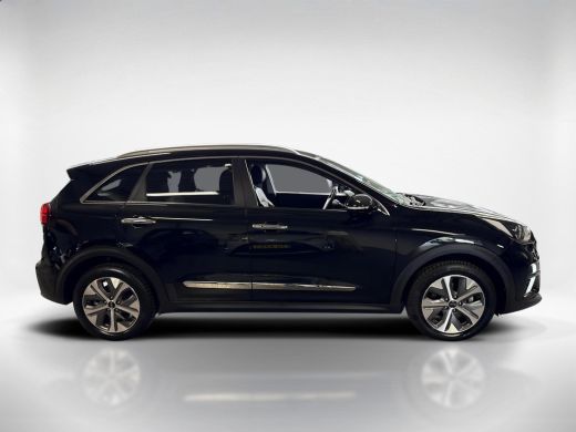 Kia e-Niro DynamicLine 64 kWh | Achteruitrijcamera | Navigatie | Climate control | ActivLease financial lease