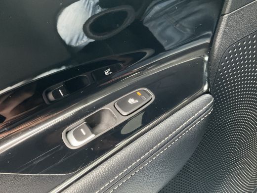 Kia Niro 1.6 GDi Plug-in PHEV Adap.Cruise Stoel/Stuurverw Navi Camera Plug-in! ActivLease financial lease