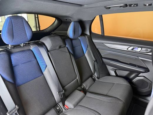 Lynk & Co 01 1.5 SOH 95,02% | NL auto | fabr gar 4/29 | 360 camera | zwarte hemel ActivLease financial lease
