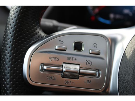 Mercedes-Benz GLA 250 e AMG Line PHEV SOh 98.3% PANO SFEER NAVI LED 58000KM!!! ActivLease financial lease