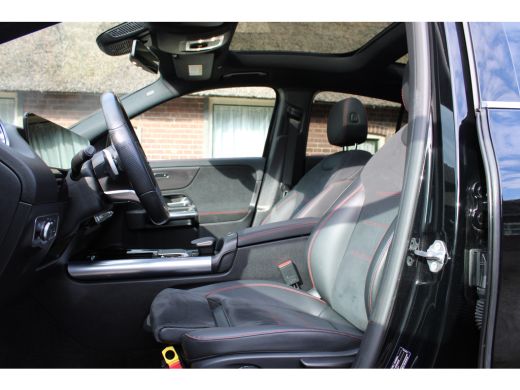 Mercedes-Benz GLA 250 e AMG Line PHEV SOh 98.3% PANO SFEER NAVI LED 58000KM!!! ActivLease financial lease