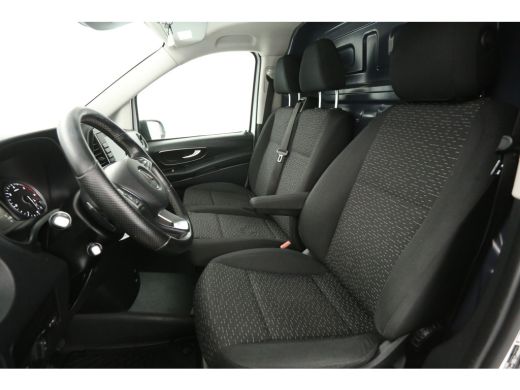 Mercedes-Benz Vito 114 CDI Extra Lang | Automaat | Airco | Cruise | Camera | Carplay | 3 Zits | 2xSchuifdeur | Trekhaak ActivLease financial lease