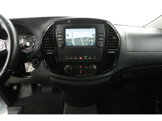Mercedes-Benz Vito 114 CDI Extra Lang | Automaat | Airco | Cruise | Camera | Carplay | 3 Zits | 2xSchuifdeur | Trekhaak ActivLease financial lease