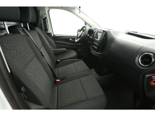 Mercedes-Benz Vito 114 CDI Extra Lang | Automaat | Airco | Cruise | Camera | Carplay | 3 Zits | 2xSchuifdeur | Trekhaak ActivLease financial lease