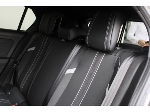 Opel Astra 1.2 Turbo Hybrid GS | LED Matrix | Head-up display | Voorruitverwarming | AGR stoelen | ActivLease financial lease
