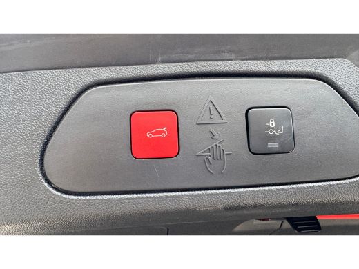Opel Grandland 1.6 TURBO HYBRID 225PK GS AUTOMAAT / NAVI / LEDER / CLIMA / LED / PDC / AGR / 18" LMV / BLUETOOTH... ActivLease financial lease