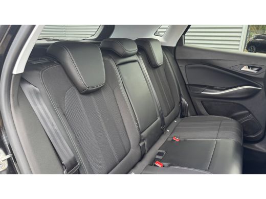 Opel Grandland 1.6 TURBO HYBRID 225PK GS AUTOMAAT / NAVI / LEDER / CLIMA / LED / PDC / AGR / 18" LMV / BLUETOOTH... ActivLease financial lease