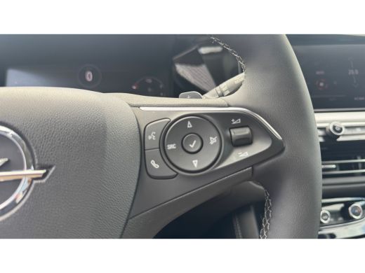 Opel Grandland 1.6 TURBO HYBRID 225PK GS AUTOMAAT / NAVI / LEDER / CLIMA / LED / PDC / AGR / 18" LMV / BLUETOOTH... ActivLease financial lease