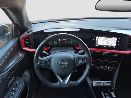 Opel Mokka-e GS Line 50-kWh 11kw bl. | SOH 86,31% | Stuur + Stoelverwarming | Warmtepomp | Camera | LED | Full... ActivLease financial lease