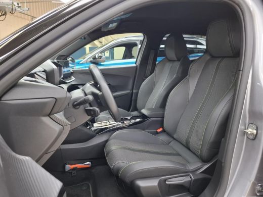 Peugeot 2008 1.2 Hybrid 145 GT | Automaat | Navigatie | Camera voor + achter | 18 Inch | Apple carplay | NL au... ActivLease financial lease