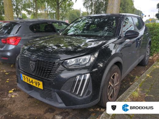 Peugeot 2008 1.2 PureTech 100pk Active | Navigatie | Camera | Trekhaak | Nieuw model | Apple carplay | NL auto... ActivLease financial lease