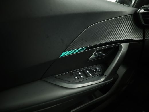 Peugeot 2008 1.2 PureTech Allure Pack Automaat (VIRTUAL COCKPIT, APPLE CARPLAY, GROOT NAVI, 360 CAMERA, STOELV... ActivLease financial lease