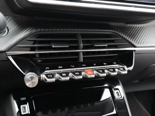 Peugeot 2008 1.2 PureTech Allure Pack Parkeensensoren | Apple Carplay | Camera | Navigatie | 17" Lichtmetalen ... ActivLease financial lease