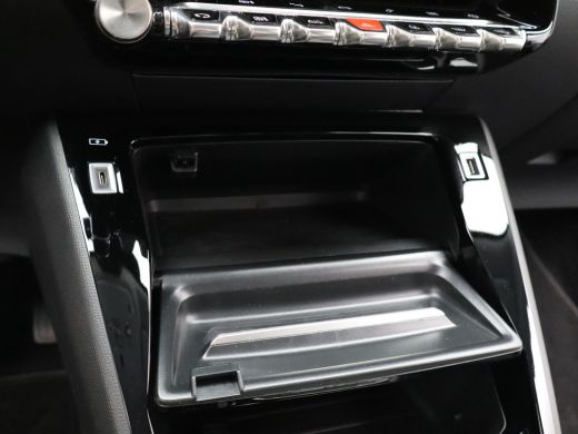 Peugeot 2008 1.2 PureTech Allure Pack Parkeensensoren | Apple Carplay | Camera | Navigatie | 17" Lichtmetalen ... ActivLease financial lease