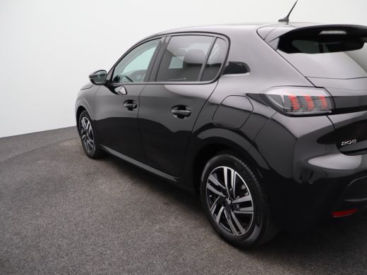 Peugeot 208 1.2 PureTech Allure Pack | Stoelverwarming | Camera | Parkeersensoren | Navigatie | Cruise Contro... ActivLease financial lease