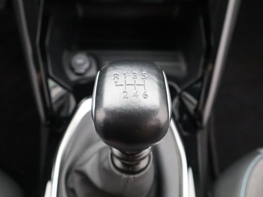 Peugeot 208 1.2 PureTech Allure Pack | Stoelverwarming | Camera | Parkeersensoren | Navigatie | Cruise Contro... ActivLease financial lease