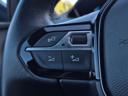 Peugeot 3008 1.6 HYbrid 225 Allure Camera | LED | Full map navigatie | Carplay/android auto | ActivLease financial lease