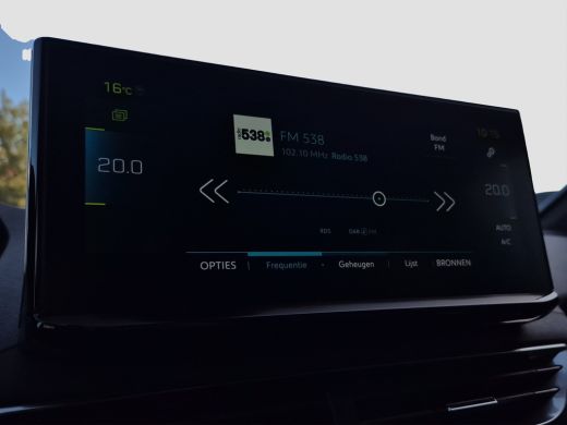 Peugeot 3008 1.6 HYbrid 225 Allure Camera | LED | Full map navigatie | Carplay/android auto | ActivLease financial lease