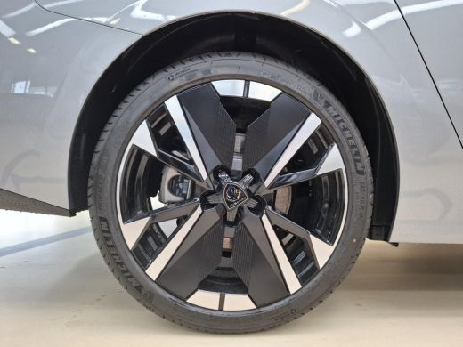 Peugeot 308 SW 1.6 Plug-in Hybrid 195pk GT | Nieuwe auto | NL auto | Nieuwprijs &euro;47.500,- | 11km | Luxe stoel... ActivLease financial lease