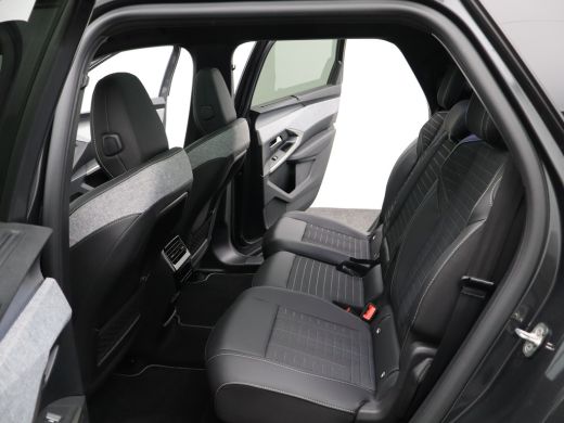 Peugeot 5008 1.6 Plug-in Hybrid 195 GT 7p | Panoramadak | Parkeersensoren Voor en Achter | Camera | Trekhaak A... ActivLease financial lease
