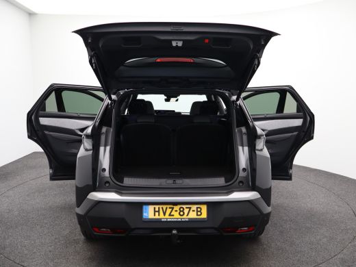 Peugeot 5008 1.6 Plug-in Hybrid 195 GT 7p | Panoramadak | Parkeersensoren Voor en Achter | Camera | Trekhaak A... ActivLease financial lease