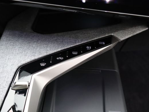 Peugeot 5008 1.6 Plug-in Hybrid 195 GT 7p | Panoramadak | Parkeersensoren Voor en Achter | Camera | Trekhaak A... ActivLease financial lease