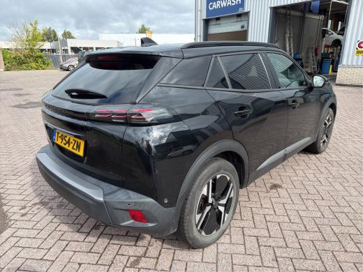 Peugeot e-2008 EV Allure 54 kWh | Fase 3 laden | SOH 95,75% | Nieuw model | Stoelverwarming | Navigatie | Camera... ActivLease financial lease