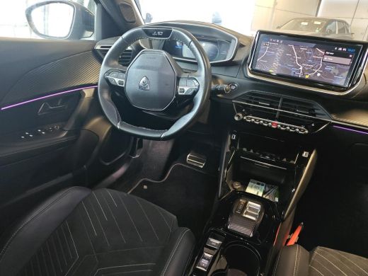 Peugeot e-2008 EV GT 54 kWh | Fase 3 laden | SOH 96,56% | Panorama/schuifdak | Massage | Luxe stoelen | Navigati... ActivLease financial lease