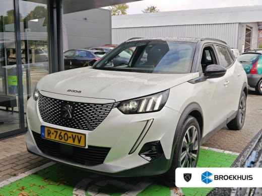 Peugeot e-2008 EV GT Pack 50 kWh | Fase 3 laden | SOH 97,50% | Panorama/schuifdak | Lederen bekleding | Stoelver... ActivLease financial lease