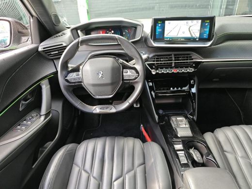 Peugeot e-2008 EV GT Pack 50 kWh | Fase 3 laden | SOH 97,50% | Panorama/schuifdak | Lederen bekleding | Stoelver... ActivLease financial lease