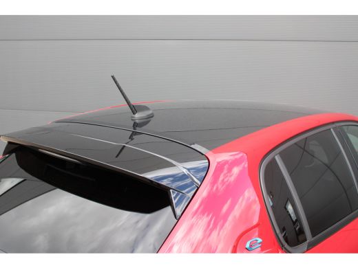 Peugeot e-208 EV GT Pack 50 kWh | Fase 3 laden | SOH 100% | Navigatie | Camera | Stoelverwarming | Black Diamon... ActivLease financial lease