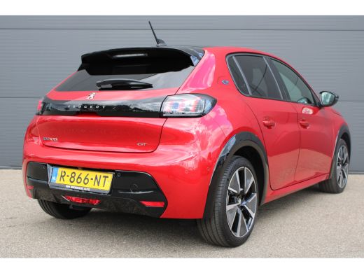 Peugeot e-208 EV GT Pack 50 kWh | Fase 3 laden | SOH 100% | Navigatie | Camera | Stoelverwarming | Black Diamon... ActivLease financial lease