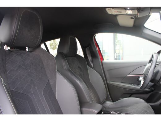 Peugeot e-208 EV GT Pack 50 kWh | Fase 3 laden | SOH 100% | Navigatie | Camera | Stoelverwarming | Black Diamon... ActivLease financial lease