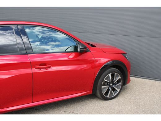 Peugeot e-208 EV GT Pack 50 kWh | Fase 3 laden | SOH 100% | Navigatie | Camera | Stoelverwarming | Black Diamon... ActivLease financial lease