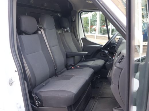 Renault Master T35 2.3 dCi 150 PK L2H2 WORK EDITION + CARPLAY | CAMERA | CRUISE CONTROL | DAB | AIRCO ActivLease financial lease