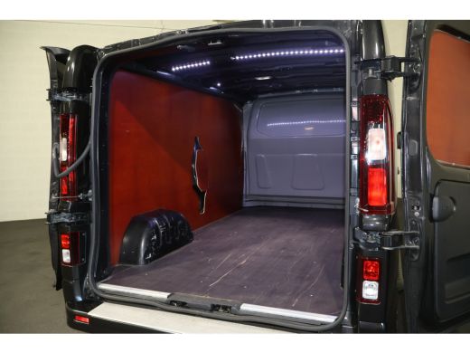 Renault Trafic 2.0 dCi 170pk L2 H1 Automaat Black Edition ActivLease financial lease