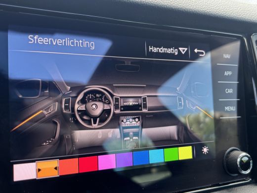 Skoda Kodiaq 1.5 TSI Sportline Business 7p. | Trekhaak | Pano | Sfeerverlichting | Apple Carplay | Stoelverwar... ActivLease financial lease